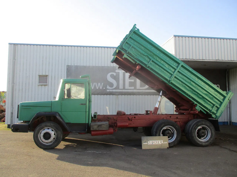 Iveco Magirus deutz 260-26, 6x4 , 6 Cylinder water cooled , 3 way tipper , Spring suspension - Camião basculante: foto 5 Iveco Magirus deutz 260-26, 6x4 , 6 Cylinder water cooled , 3 way tipper , Spring suspension - Camião basculante: foto 5