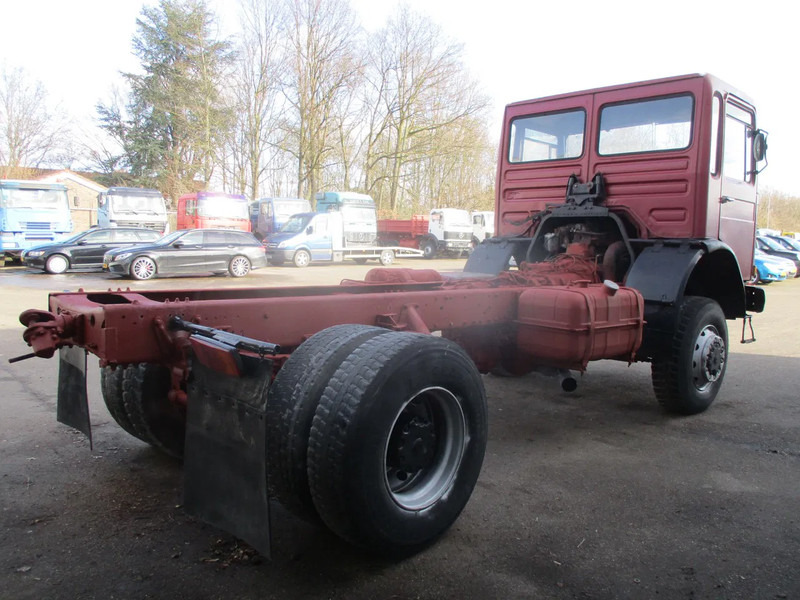 MAN 16.220 , 4x4 , Manual Eaton , Spring suspension - Camião chassi: foto 3 MAN 16.220 , 4x4 , Manual Eaton , Spring suspension - Camião chassi: foto 3