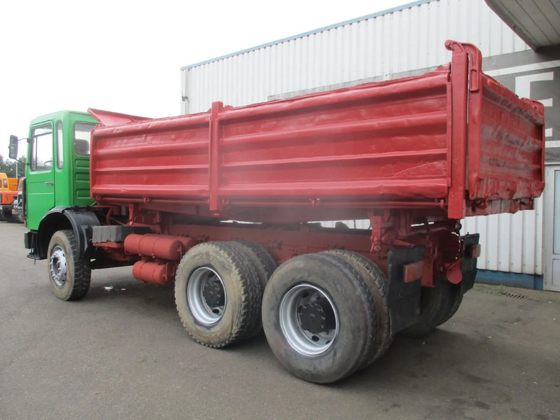 MAN 26.280 , Manual , 6x4 , 3 Way Tipper , Spring suspension - Camião basculante: foto 5 MAN 26.280 , Manual , 6x4 , 3 Way Tipper , Spring suspension - Camião basculante: foto 5