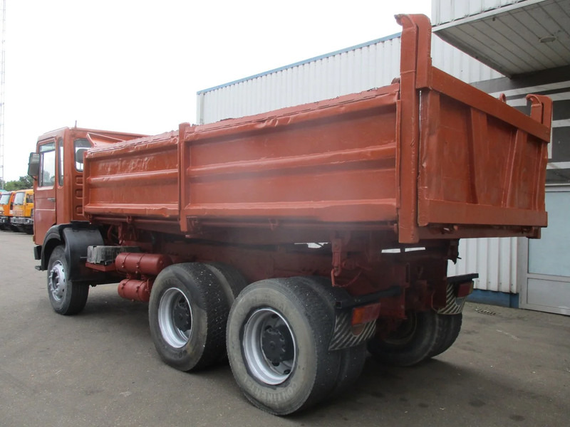 MAN 26.321 6x4 , 3 way tipper , ZF Manual , Spring suspension - Camião basculante: foto 5 MAN 26.321 6x4 , 3 way tipper , ZF Manual , Spring suspension - Camião basculante: foto 5