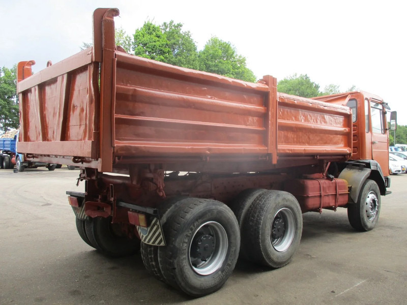 MAN 26.321 6x4 , 3 way tipper , ZF Manual , Spring suspension - Camião basculante: foto 3 MAN 26.321 6x4 , 3 way tipper , ZF Manual , Spring suspension - Camião basculante: foto 3
