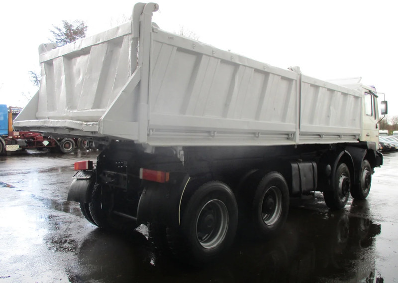 MAN 35-364 , Manual , 8x4 , 3 way tipper , Spring suspension - Camião basculante: foto 3 MAN 35-364 , Manual , 8x4 , 3 way tipper , Spring suspension - Camião basculante: foto 3