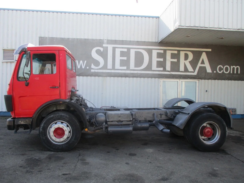 Mercedes-Benz 1630 , V8 , Bi-Turbo , Manual , Spring suspension - Camião chassi: foto 2 Mercedes-Benz 1630 , V8 , Bi-Turbo , Manual , Spring suspension - Camião chassi: foto 2