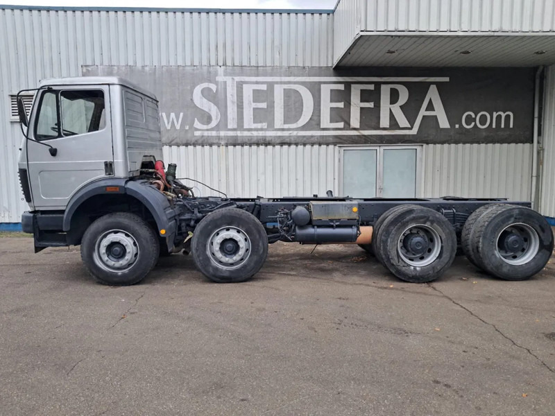 Mercedes-Benz 3235SK / 3535SK , 8x4, V8 BiTurbo, ZF Manual , Spring Suspension - Camião chassi: foto 2 Mercedes-Benz 3235SK / 3535SK , 8x4, V8 BiTurbo, ZF Manual , Spring Suspension - Camião chassi: foto 2