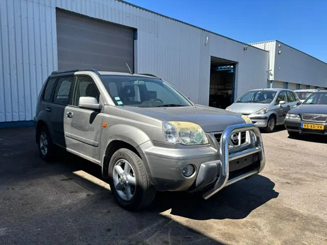 Nissan X-Trail 2.2 DCi , 4x4 , Airco , Export - Automóvel: foto 4 Nissan X-Trail 2.2 DCi , 4x4 , Airco , Export - Automóvel: foto 4