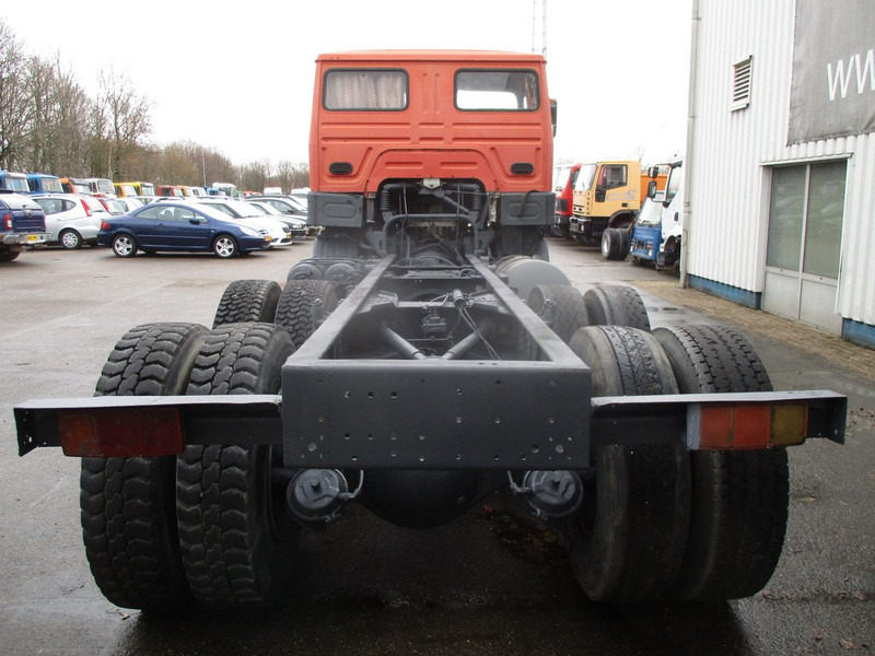 Camião chassi Volvo F7 , 6x4 , Manual , Euro 1 , Telma Retarder , Spring suspension: foto 7