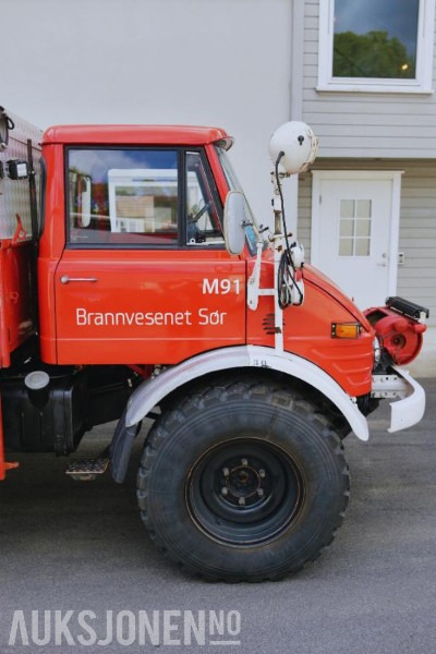 1977 Mercedes-Benz Unimog Brannbil - Carro de bombeiro: foto 2 1977 Mercedes-Benz Unimog Brannbil - Carro de bombeiro: foto 2