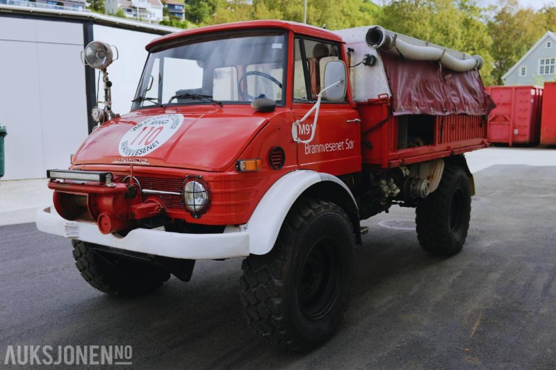 1977 Mercedes-Benz Unimog Brannbil - Carro de bombeiro: foto 1 1977 Mercedes-Benz Unimog Brannbil - Carro de bombeiro: foto 1