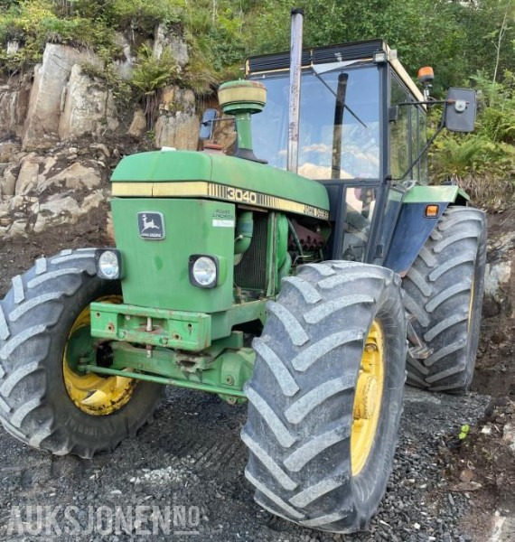 1980 John Deere 3040 traktor HURTIGGIR MVA FRI - Trator: foto 1 1980 John Deere 3040 traktor HURTIGGIR MVA FRI - Trator: foto 1