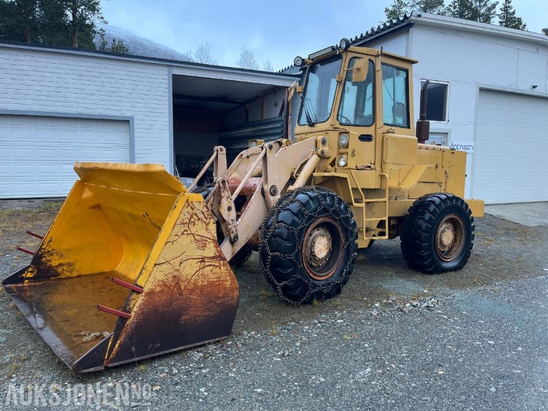 1984 Cat 930 Hjullaster selges som reparasjons objekt - Pá carregadora de rodas: foto 1 1984 Cat 930 Hjullaster selges som reparasjons objekt - Pá carregadora de rodas: foto 1