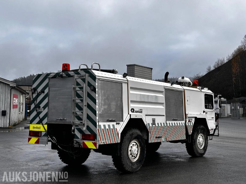 1994 MAN 16.422 FAFG med Rosenbauer NH30 påbygg – terrenggående brann-, renholds- og spylerbil - Carro de bombeiro: foto 5 1994 MAN 16.422 FAFG med Rosenbauer NH30 påbygg – terrenggående brann-, renholds- og spylerbil - Carro de bombeiro: foto 5