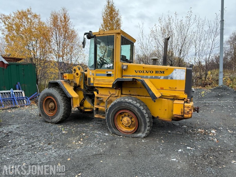 1994 Volvo L70B Hjullaster - Skuff - HK - 16812T - Pá carregadora de rodas: foto 3 1994 Volvo L70B Hjullaster - Skuff - HK - 16812T - Pá carregadora de rodas: foto 3