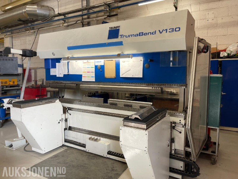 1996 Trumpf TrumaBend V130 plateknekke - reparasjonsobjekt - Equipamento de construção: foto 1 1996 Trumpf TrumaBend V130 plateknekke - reparasjonsobjekt - Equipamento de construção: foto 1