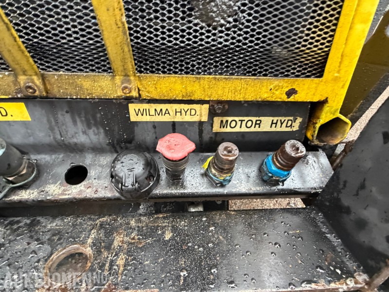 Mini pá carregadora 1996 Wille P504-T hjullaster - Snøfres - Universalskuffe - Sommerdekk/vinterdekk: foto 43 Mini pá carregadora 1996 Wille P504-T hjullaster - Snøfres - Universalskuffe - Sommerdekk/vinterdekk: foto 43