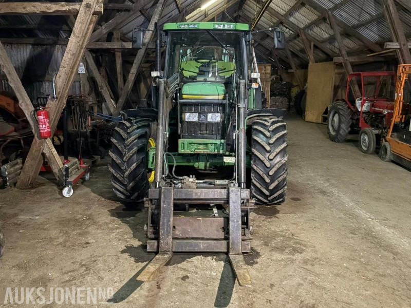1997 John Deere 6300 med frontlaster - Trator: foto 2 1997 John Deere 6300 med frontlaster - Trator: foto 2