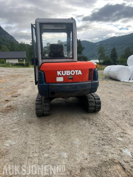 1997 Kubota KX 121-2 gravemaskin med 2 skuffer og klype - Escavadeira: foto 3 1997 Kubota KX 121-2 gravemaskin med 2 skuffer og klype - Escavadeira: foto 3
