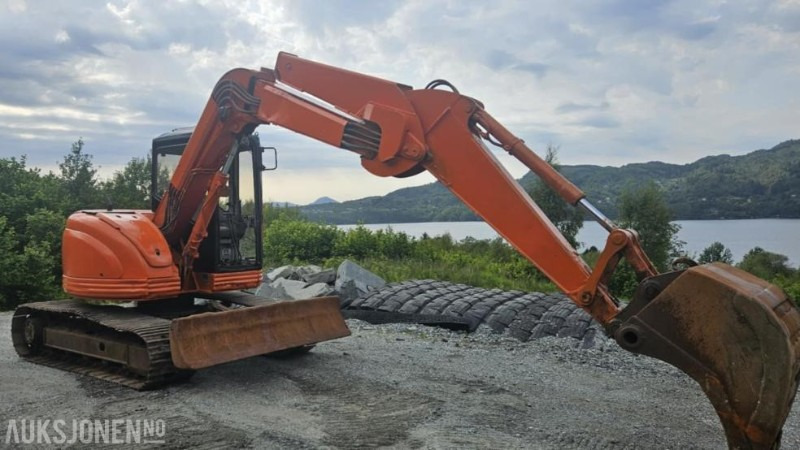 1998 Hitachi Ex 75ur MVA FRI - Escavadeira: foto 5 1998 Hitachi Ex 75ur MVA FRI - Escavadeira: foto 5