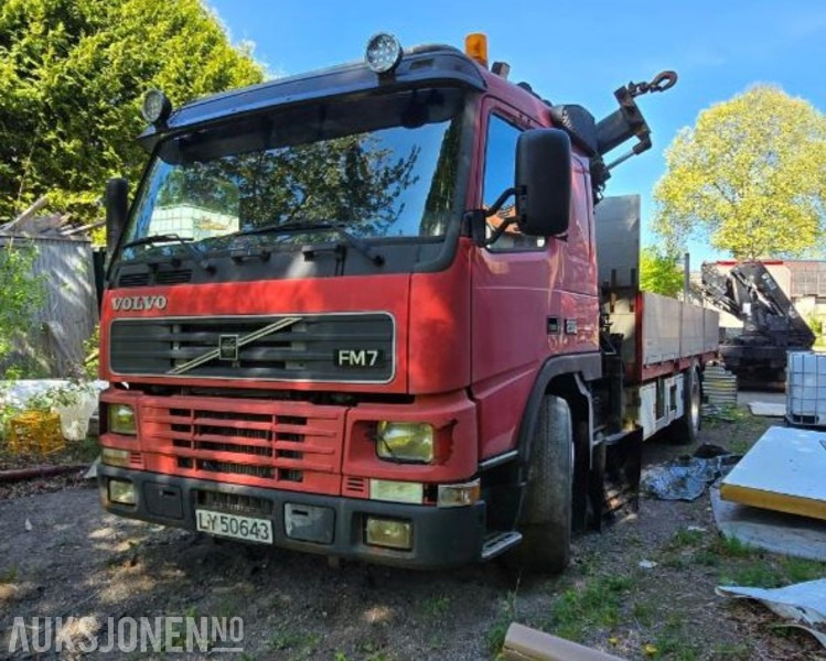 1999 Volvo FM7 42R 4X2 Reparasjonsobjekt Hiab 195-4 - Camião grua: foto 1 1999 Volvo FM7 42R 4X2 Reparasjonsobjekt Hiab 195-4 - Camião grua: foto 1