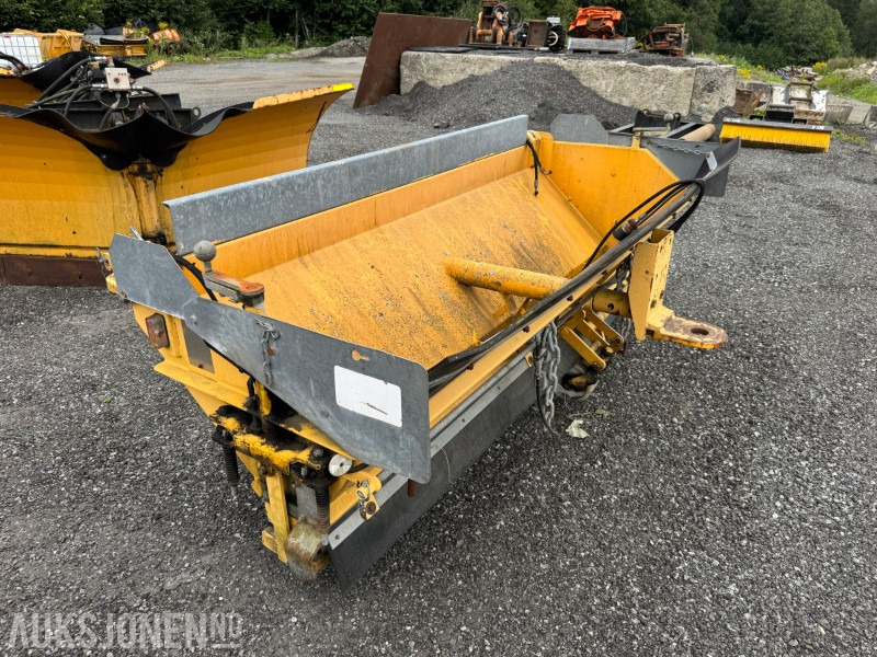 2000 Falköping LB-1000 BLU strøvogn - Equipamento de construção: foto 4 2000 Falköping LB-1000 BLU strøvogn - Equipamento de construção: foto 4