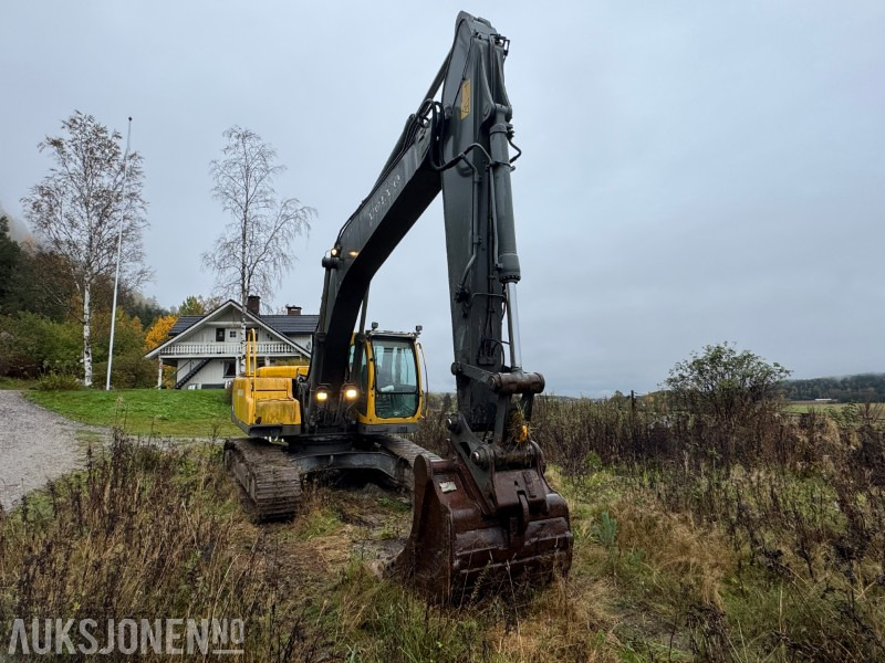 2001 Volvo EC240NLC Beltegraver - Gravemaskin - Escavadeira: foto 3 2001 Volvo EC240NLC Beltegraver - Gravemaskin - Escavadeira: foto 3