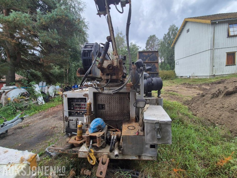 Máquina de perfuração 2004 Gemsa Gemrok 55 S, borerigg, ny motor: foto 8 Máquina de perfuração 2004 Gemsa Gemrok 55 S, borerigg, ny motor: foto 8
