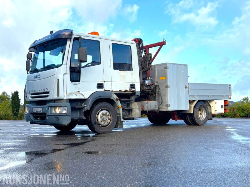 2004 Iveco 120E24 EUROCARGO kranbil - registrert for 5 sitteplasser - Camião grua: foto 1 2004 Iveco 120E24 EUROCARGO kranbil - registrert for 5 sitteplasser - Camião grua: foto 1