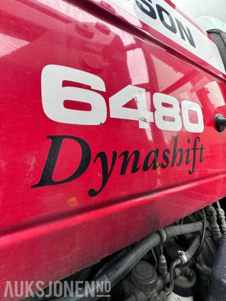 Trator 2004 Massey Ferguson 6480 Dynashift - Frontlaster med hydraulisk redskapslås - Fronthydraulikk - 40 km - Fjærende hytte - tredje funksjon: foto 9