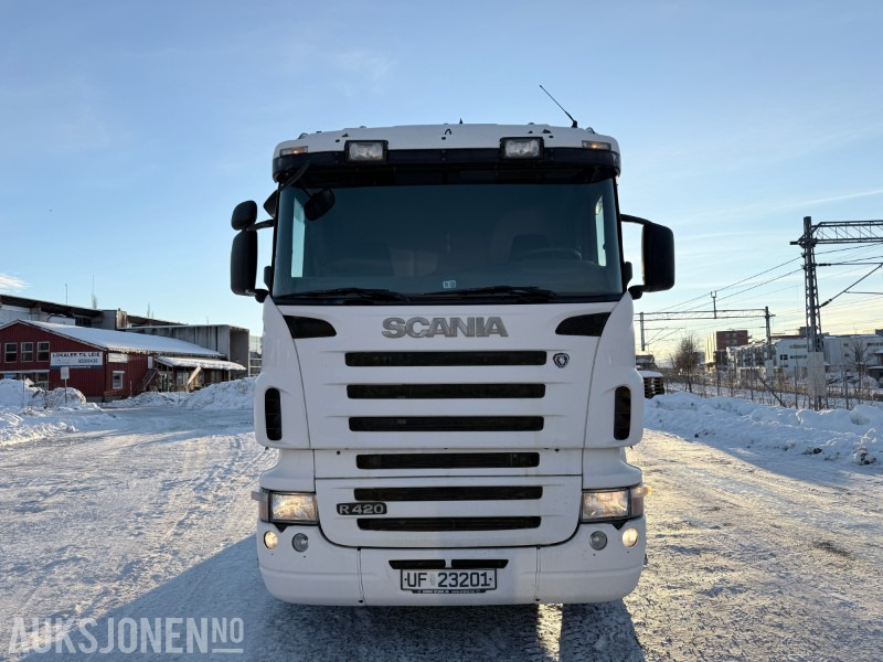 2004 Scania R420 6X2 Kranbil - HMF 1430 kran - NY EU! - Camião grua: foto 2 2004 Scania R420 6X2 Kranbil - HMF 1430 kran - NY EU! - Camião grua: foto 2