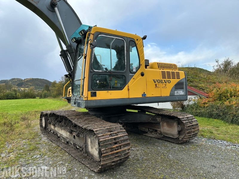 2004 Volvo EC210BLC - sertifisert, lang og kort bom og flere skuffer - Escavadeira: foto 4 2004 Volvo EC210BLC - sertifisert, lang og kort bom og flere skuffer - Escavadeira: foto 4