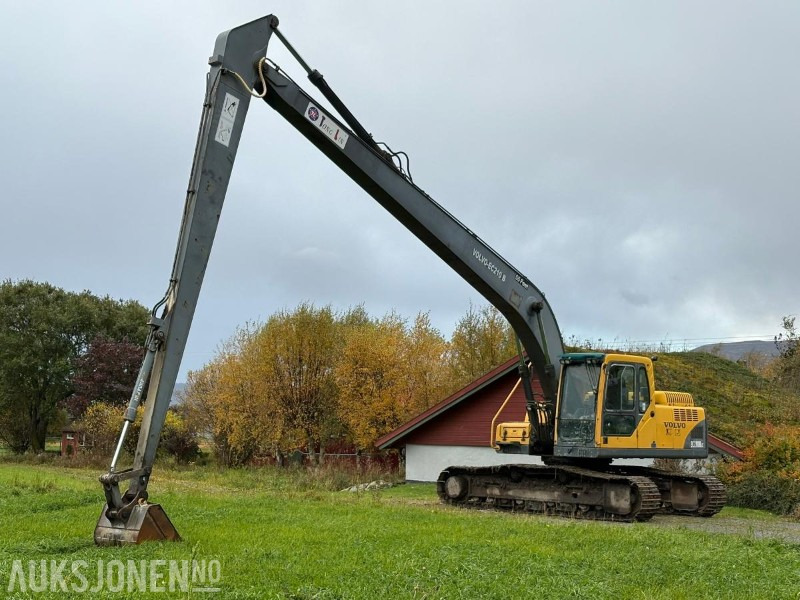 2004 Volvo EC210BLC - sertifisert, lang og kort bom og flere skuffer - Escavadeira: foto 1 2004 Volvo EC210BLC - sertifisert, lang og kort bom og flere skuffer - Escavadeira: foto 1