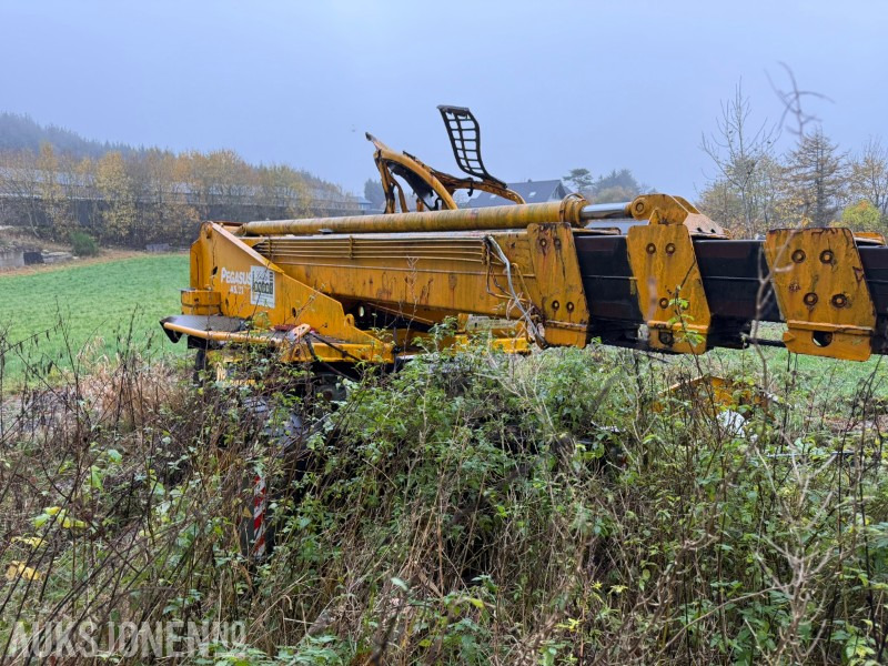 2005 Dieci Pegasus 45.21 Teleskoptruck / vinsj / kurv - delemaskin - Empilhador telescópico: foto 4 2005 Dieci Pegasus 45.21 Teleskoptruck / vinsj / kurv - delemaskin - Empilhador telescópico: foto 4