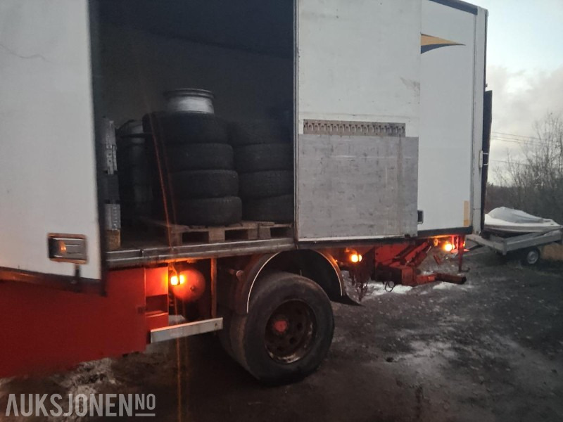 Camião furgão 2005 Volvo FM9: foto 12 Camião furgão 2005 Volvo FM9: foto 12