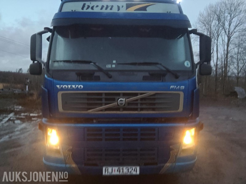 2005 Volvo FM9 - Camião furgão: foto 5 2005 Volvo FM9 - Camião furgão: foto 5