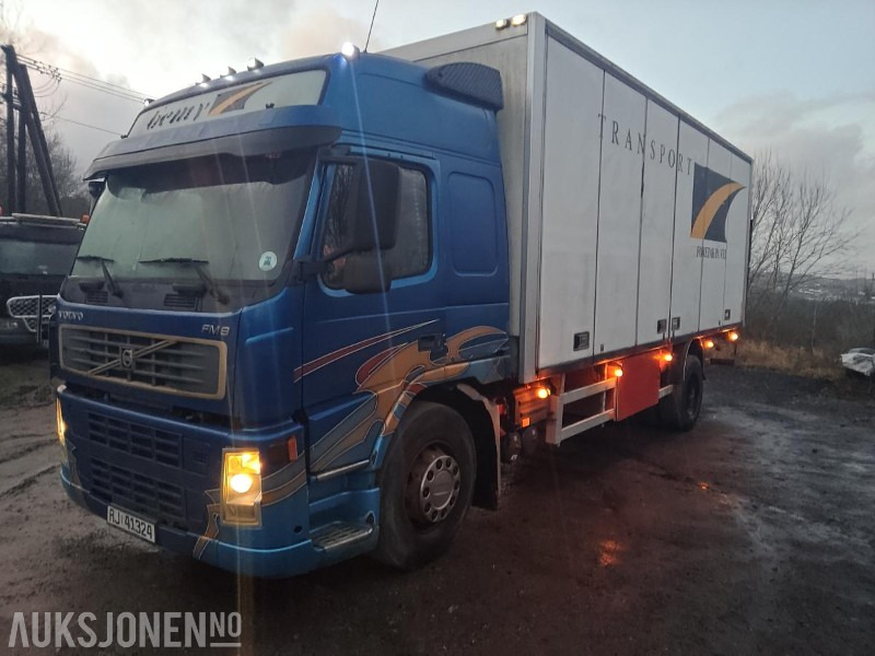 2005 Volvo FM9 - Camião furgão: foto 1 2005 Volvo FM9 - Camião furgão: foto 1