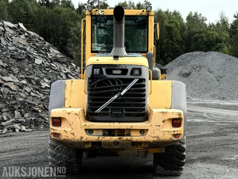 2005 Volvo L90E hjullaster med skuffe / 3. funksjon / pallegaffel - Pá carregadora de rodas: foto 4 2005 Volvo L90E hjullaster med skuffe / 3. funksjon / pallegaffel - Pá carregadora de rodas: foto 4