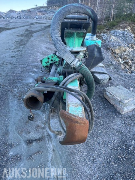 2006 IR Montabert boretårn CPA 225 - HC 40 hammer - Nytt S70 feste i 2022 - Ilmeg støvsuger - kompressor - Máquina de perfuração: foto 3 2006 IR Montabert boretårn CPA 225 - HC 40 hammer - Nytt S70 feste i 2022 - Ilmeg støvsuger - kompressor - Máquina de perfuração: foto 3