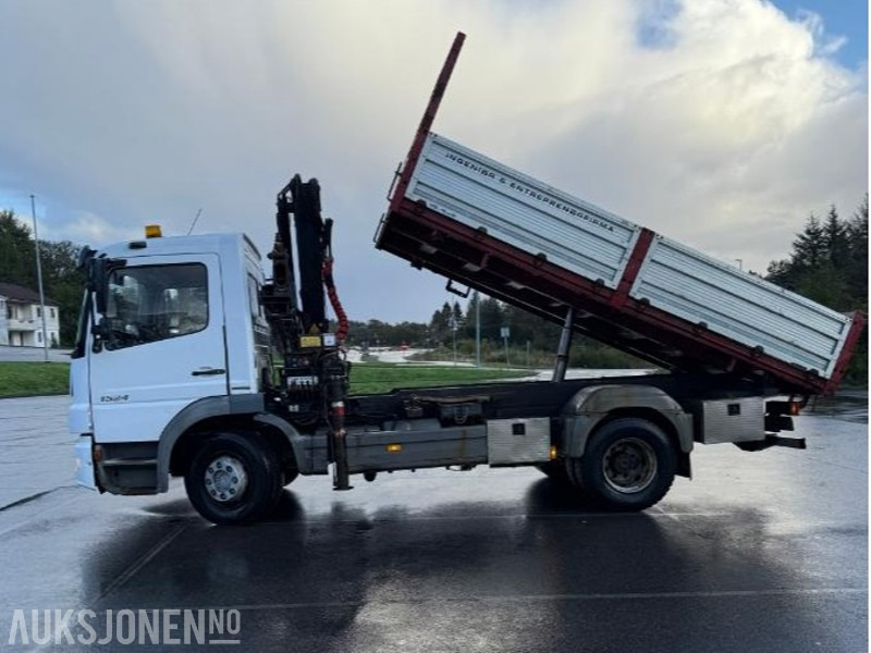 2006 Mercedes-Benz 1524 ATEGO II TYPE 1 med kran og treveis tipp eu ok til 05.2026 - Camião basculante: foto 5 2006 Mercedes-Benz 1524 ATEGO II TYPE 1 med kran og treveis tipp eu ok til 05.2026 - Camião basculante: foto 5