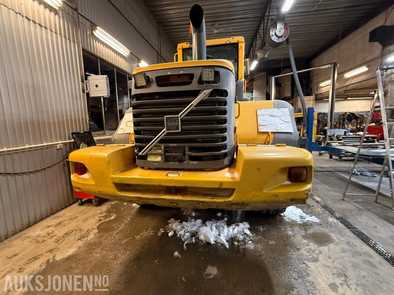 2006 Volvo L120E Hjullaster - Skuff - Vekt - S.smøring - 3438T - Pá carregadora de rodas: foto 4 2006 Volvo L120E Hjullaster - Skuff - Vekt - S.smøring - 3438T - Pá carregadora de rodas: foto 4