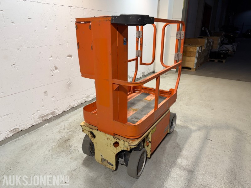 2007 JLG 1230ES Elektrisk mastelift med 5,6 m arbeidshøyde - Plataforma aérea: foto 2 2007 JLG 1230ES Elektrisk mastelift med 5,6 m arbeidshøyde - Plataforma aérea: foto 2