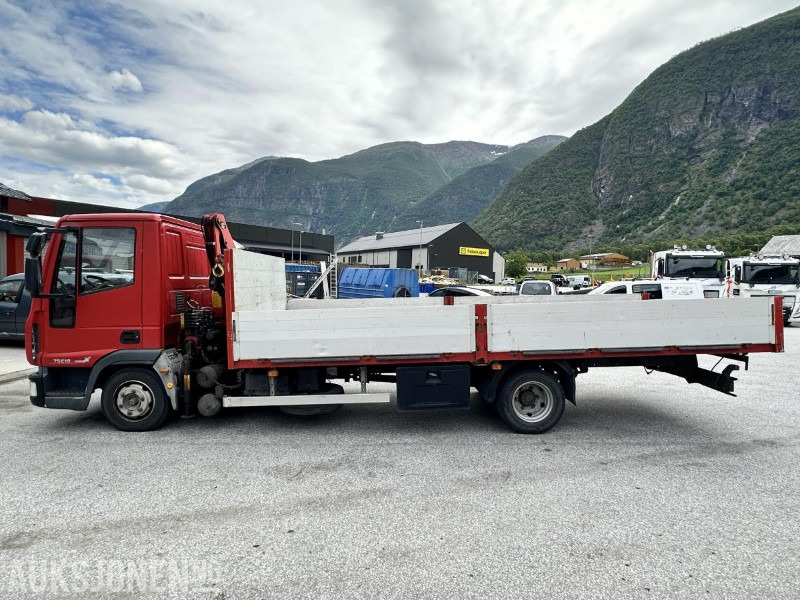 2008 Iveco ML 75E18 Planbil m/HC 50 kran, 273462km - Camião de caixa aberta/ Plataforma: foto 2 2008 Iveco ML 75E18 Planbil m/HC 50 kran, 273462km - Camião de caixa aberta/ Plataforma: foto 2