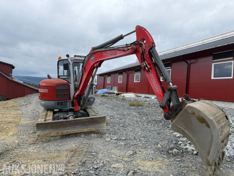 2008 Neuson 6003 minigraver m/6074 timer grave&pusseskuffe - Mini escavadeira: foto 3 2008 Neuson 6003 minigraver m/6074 timer grave&pusseskuffe - Mini escavadeira: foto 3
