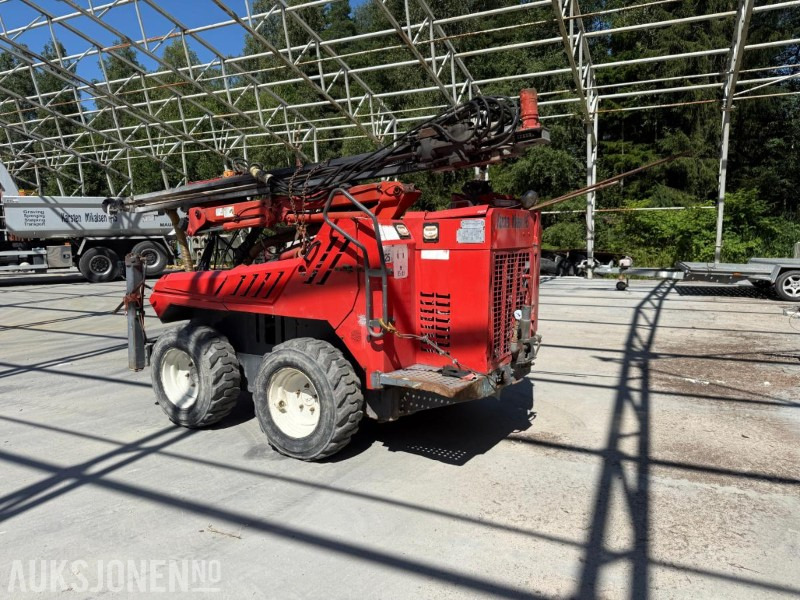 2008 Tamrock commando 120R BORERIGG - SERVICEHISTORIKK. - Máquina de perfuração: foto 5 2008 Tamrock commando 120R BORERIGG - SERVICEHISTORIKK. - Máquina de perfuração: foto 5
