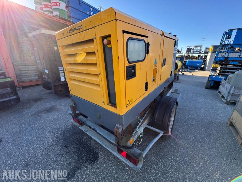 2010 Atlas Copco QAS 40 strømaggregat 40KVA - Equipamento de construção: foto 5 2010 Atlas Copco QAS 40 strømaggregat 40KVA - Equipamento de construção: foto 5