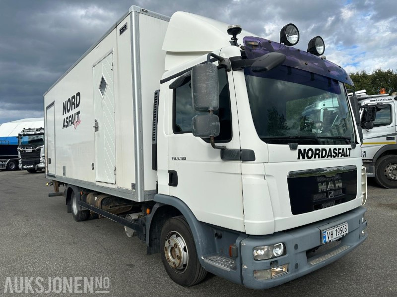 2010 MAN TGL8.1804X2BL SKAPBIL - 206034 KM. - Camião furgão: foto 3 2010 MAN TGL8.1804X2BL SKAPBIL - 206034 KM. - Camião furgão: foto 3