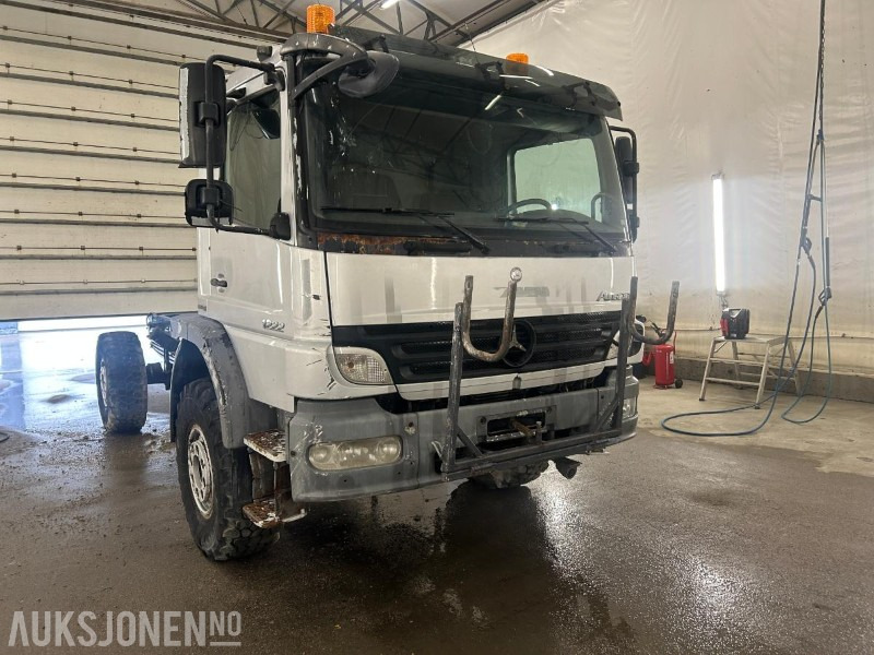2010 Mercedes-Benz Atego 1222 4x4 chassis - Camião chassi: foto 1 2010 Mercedes-Benz Atego 1222 4x4 chassis - Camião chassi: foto 1