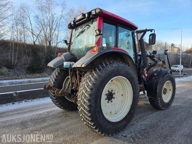 2010 VALTRA N121 HITECH MED FRONTLASTER 50KMT - Trator: foto 5 2010 VALTRA N121 HITECH MED FRONTLASTER 50KMT - Trator: foto 5