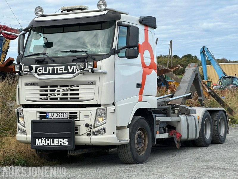 2010 Volvo FH16 6x4 krokbil – 551 hk // Palfinger krokløft // Brøyterigget med underliggende skjær - Camião polibenne: foto 1 2010 Volvo FH16 6x4 krokbil – 551 hk // Palfinger krokløft // Brøyterigget med underliggende skjær - Camião polibenne: foto 1