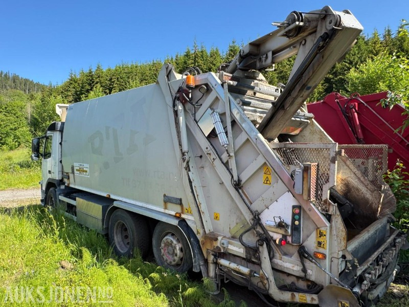 2011 Volvo FM6X2 komprimatorbil med kran / EU-godkjent - Caminhão de lixo: foto 4 2011 Volvo FM6X2 komprimatorbil med kran / EU-godkjent - Caminhão de lixo: foto 4
