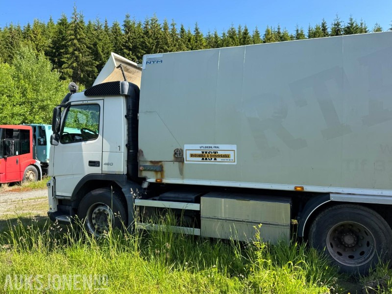 2011 Volvo FM6X2 komprimatorbil med kran / EU-godkjent - Caminhão de lixo: foto 2 2011 Volvo FM6X2 komprimatorbil med kran / EU-godkjent - Caminhão de lixo: foto 2