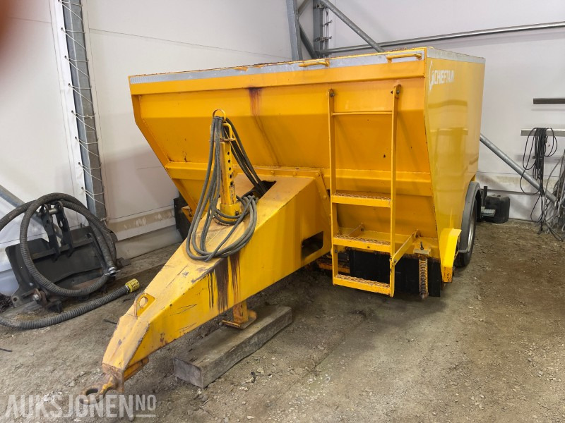 2012 Chieftain Strøvogn / Saltspreder – 2012-modell - Equipamento de construção: foto 1 2012 Chieftain Strøvogn / Saltspreder – 2012-modell - Equipamento de construção: foto 1